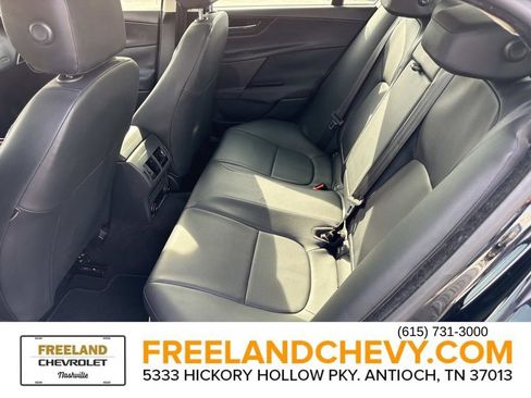 Used 2017 Jaguar XE image 16