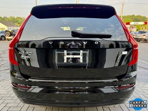 Used 2022 Volvo XC90 T8 R-Design w/ Advanced Package image 8