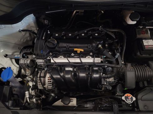 Used 2021 Kia Soul LX FWD image 30