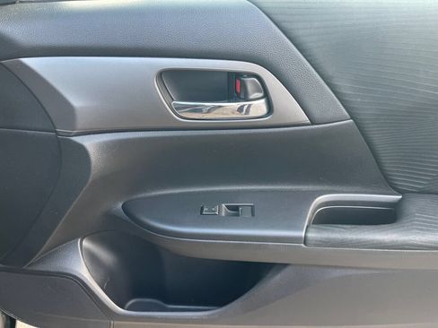 Used 2014 Honda Accord LX image 28