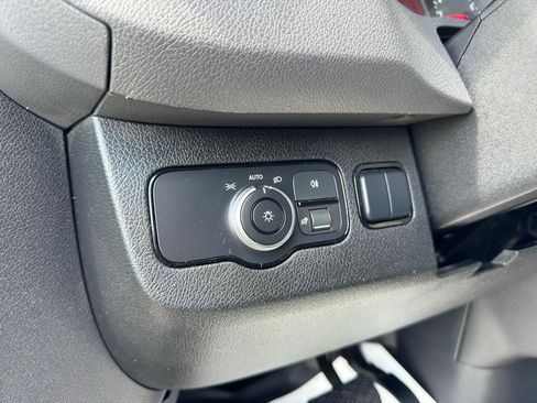 Used 2019 Mercedes-Benz Sprinter 144 image 16