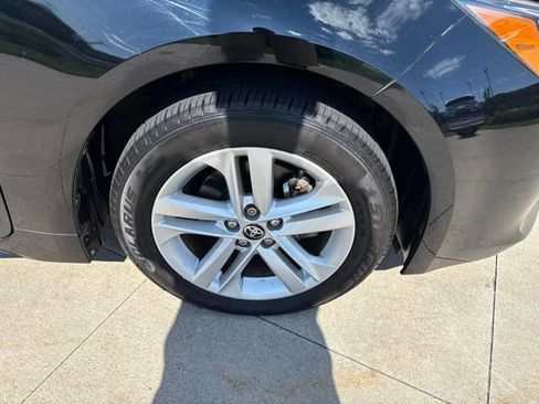 Used 2020 Toyota Corolla SE w/ SE Preferred Package FWD image 9
