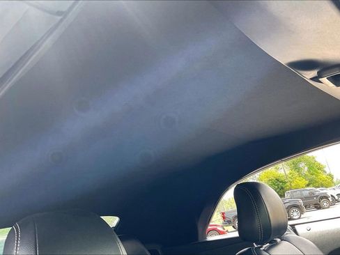 Used 2019 Ford Mustang Premium RWD image 21