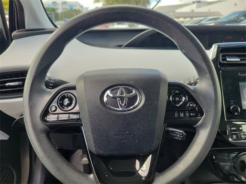 Used 2019 Toyota Prius LE image 14