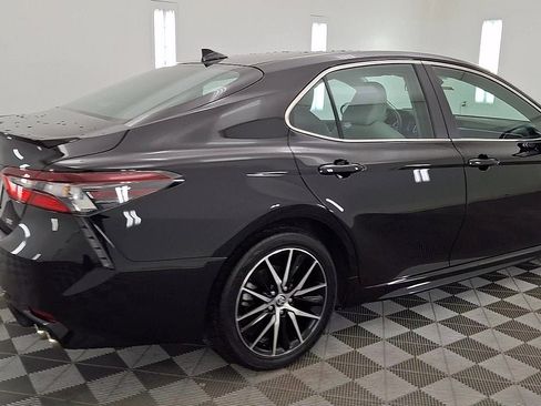 Certified 2024 Toyota Camry SE image 4