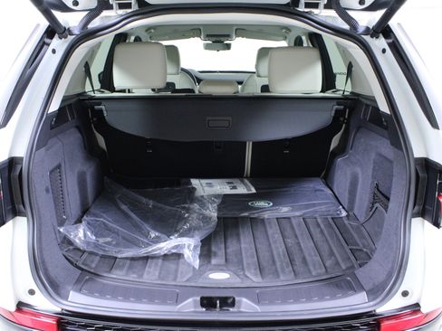 Used 2025 Land Rover Discovery Sport S AWD/4WD image 10