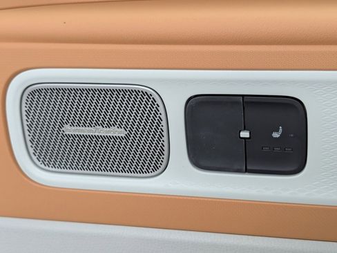 New 2025 Volkswagen ID. Buzz Pro S Plus image 26