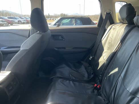 Used 2021 Nissan Rogue S image 8