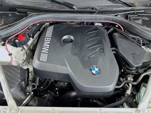 Used 2025 BMW X3 xDrive30i w/ Premium Package AWD/4WD image 13