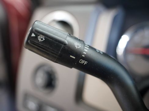 Used 2010 Ford F150 XLT RWD image 14