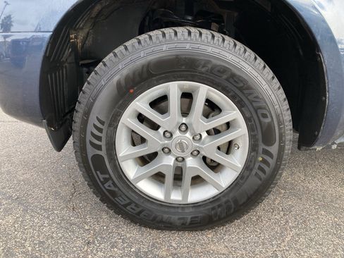 Used 2019 Nissan Frontier SV image 34