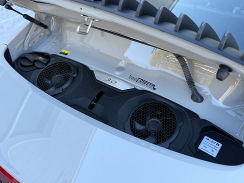 Used 2023 Porsche 911 Carrera T image 40