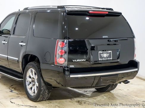 Used 2009 GMC Yukon Denali AWD/4WD image 9
