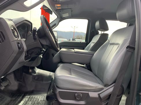 Used 2011 Ford F550 2WD Crew Cab Super Duty w/ Trailer Tow Pkg image 9