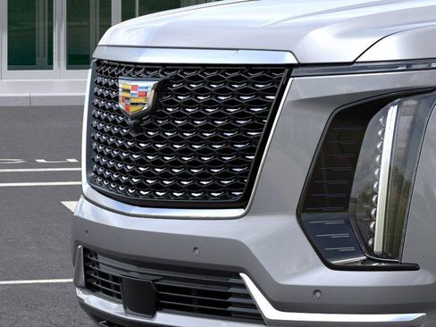 New 2025 Cadillac Escalade ESV Premium Luxury AWD/4WD image 13
