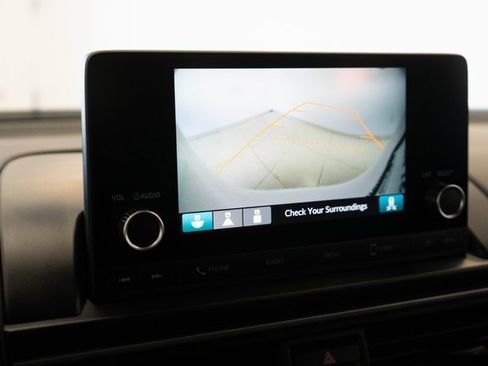 Used 2025 Honda Pilot Sport image 4