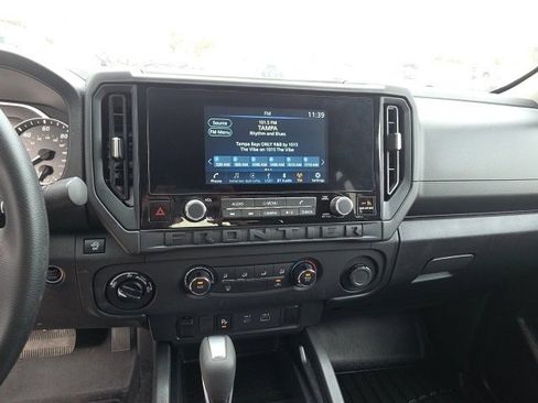 Used 2025 Nissan Frontier S image 17