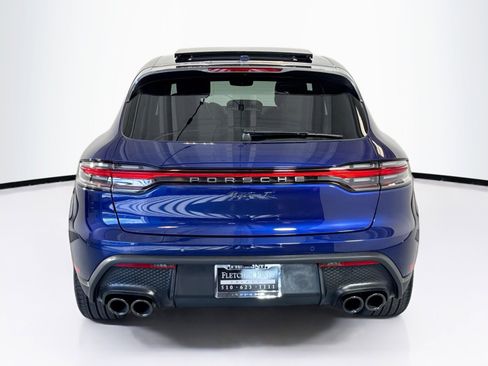 Certified 2025 Porsche Macan AWD/4WD image 10
