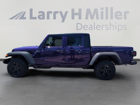 New 2026 Jeep Gladiator Sport AWD/4WD image 2