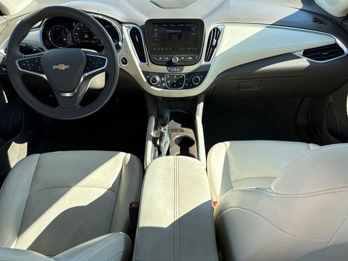 Used 2024 Chevrolet Malibu LT FWD image 11