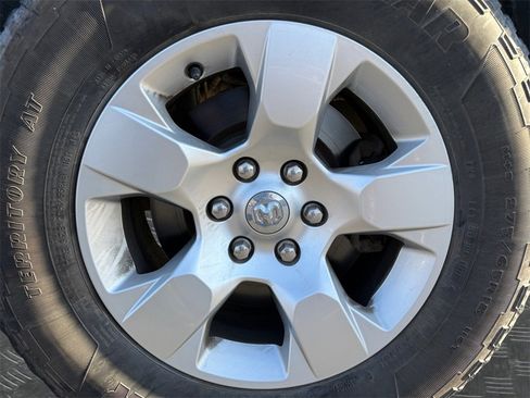 Used 2019 RAM 1500 Big Horn image 20