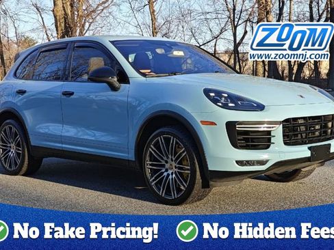 Used 2015 Porsche Cayenne Turbo AWD/4WD image 1