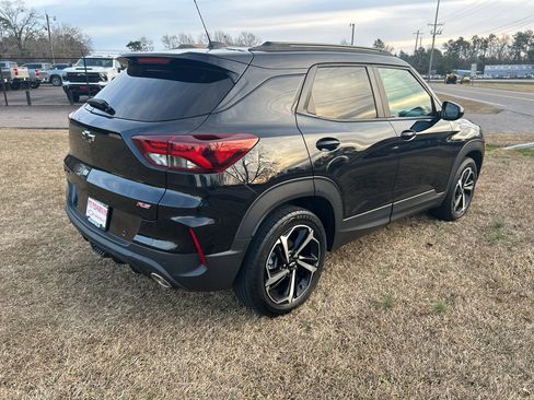 Used 2021 Chevrolet TrailBlazer RS w/ Sun and Liftgate Package image 10