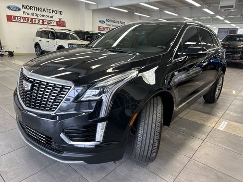 Used 2021 Cadillac XT5 Premium Luxury w/ LPO, Floor Liner Package image 17