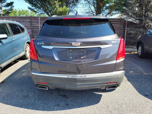 Used 2017 Cadillac XT5 Luxury w/ Driver Awareness Package FWD image 5