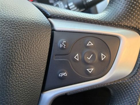 Used 2023 GMC Terrain SLE image 24