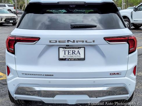 New 2026 GMC Terrain Denali w/ LPO, Floor Liner Package AWD/4WD image 5