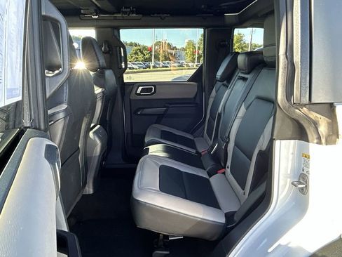 Used 2024 Ford Bronco Wildtrak image 66