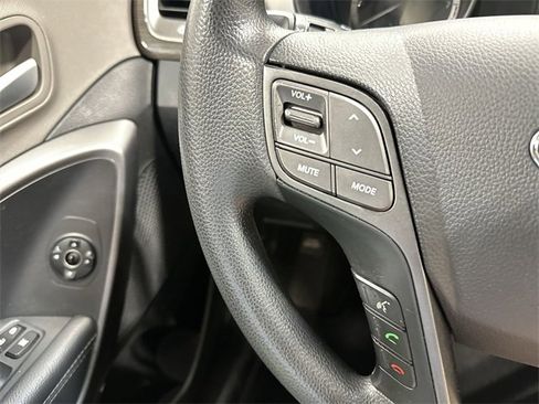 Used 2017 Hyundai Santa Fe Sport image 39