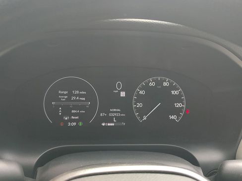 Used 2023 Honda HR-V LX image 12