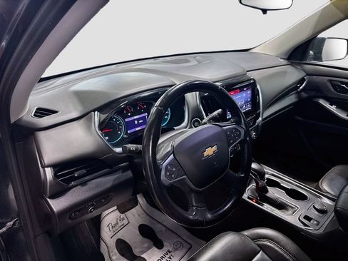 Used 2021 Chevrolet Traverse LT AWD/4WD image 9