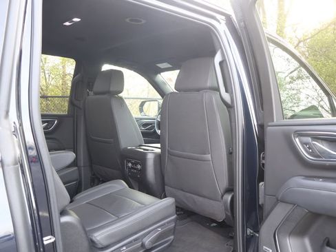 Certified 2024 Chevrolet Suburban Z71 w/ Off-Road Capability Package AWD/4WD image 47