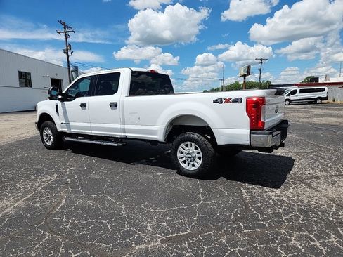 Used 2017 Ford F250 XLT AWD/4WD image 8