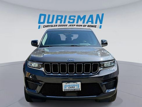 Used 2022 Jeep Grand Cherokee Laredo w/ Luxury Tech Group I AWD/4WD image 6