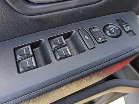 New 2025 Honda Pilot Sport image 13