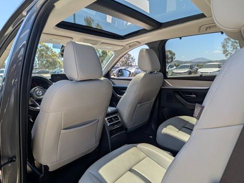 Certified 2024 MAZDA CX-90 Plug-In Hybrid w/ Premium Pkg AWD/4WD image 22