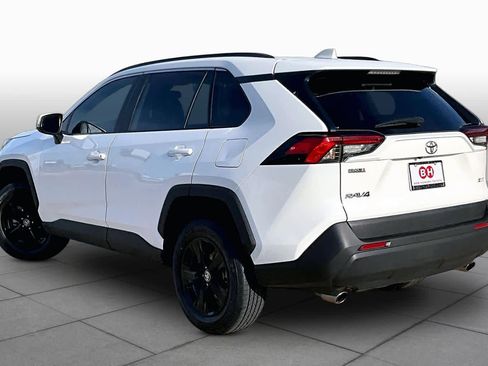 Used 2024 Toyota RAV4 XLE FWD image 12