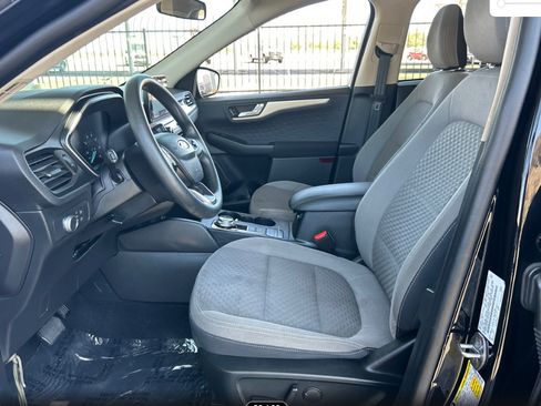 Used 2020 Ford Escape SE FWD image 8