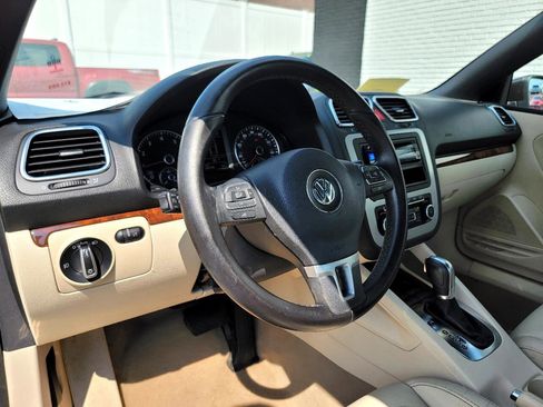 Used 2012 Volkswagen Eos Lux image 26