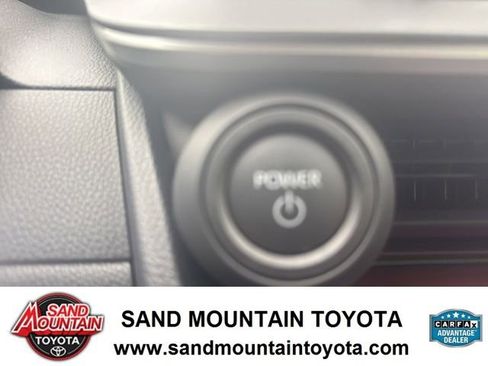 Used 2024 Toyota Prius Prime XSE image 17