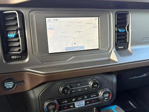 Used 2023 Ford Bronco Outer Banks AWD/4WD image 10
