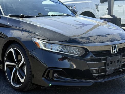 Used 2022 Honda Accord Sport image 2