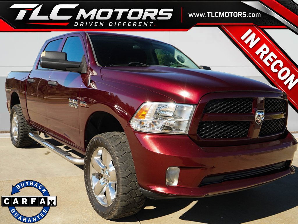 Used 2017 RAM 1500 Express AWD/4WD image 1