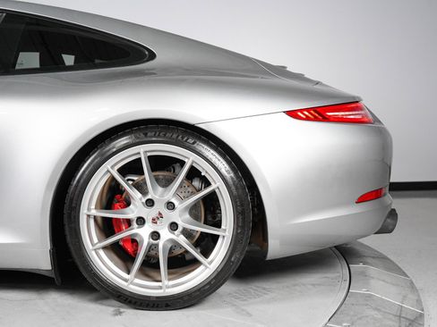 Used 2013 Porsche 911 Carrera S RWD image 9