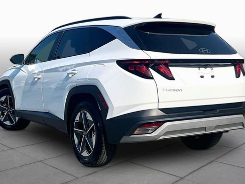 Used 2025 Hyundai Tucson SEL FWD image 12