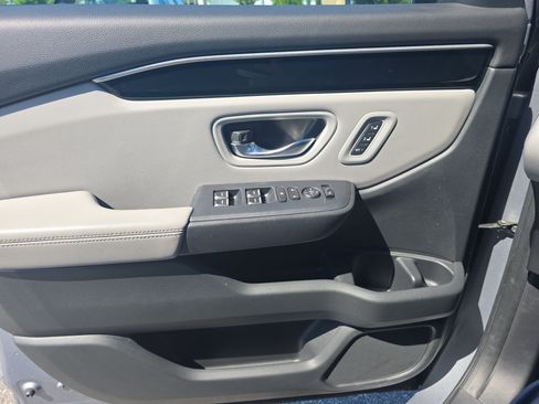 Used 2023 Honda Pilot EX-L image 25